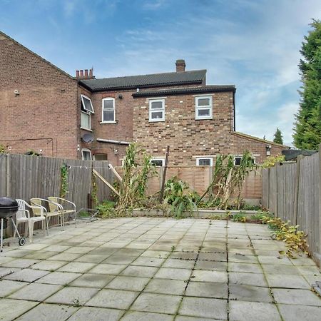 090 Beautiful 1 Bedroom Flat Near Luton Town And Station Экстерьер фото