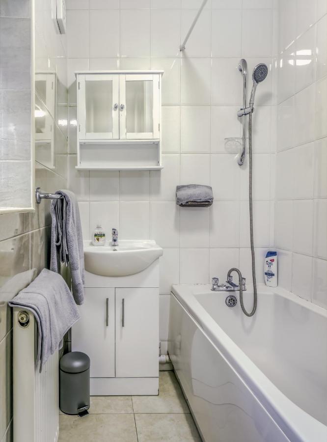 090 Beautiful 1 Bedroom Flat Near Luton Town And Station Экстерьер фото